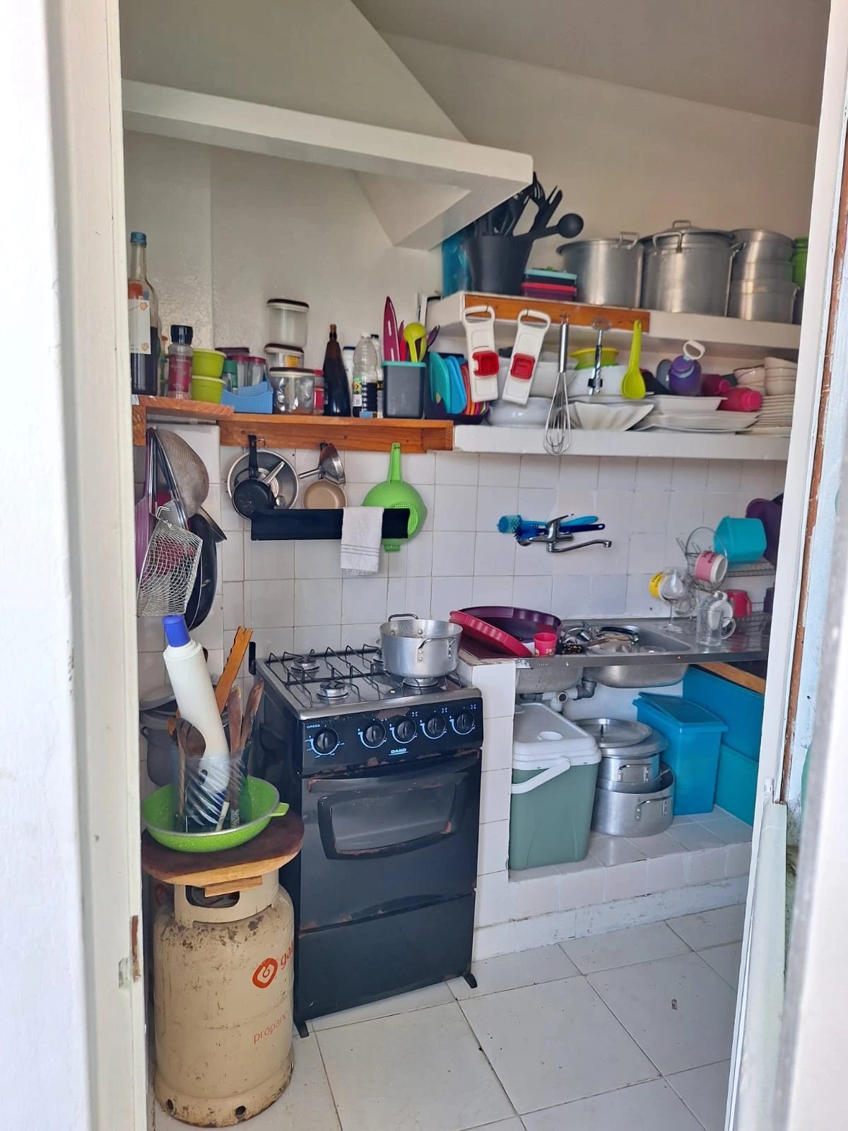 Vende-se apartamento T3 na Malhangalene - Fundação Salazar 