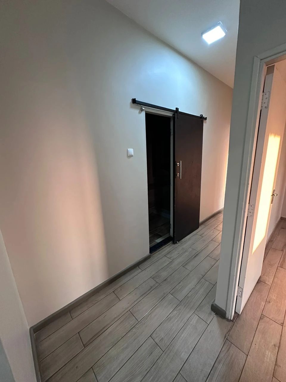 Vande se luxuosa apartamento T4 na Belita