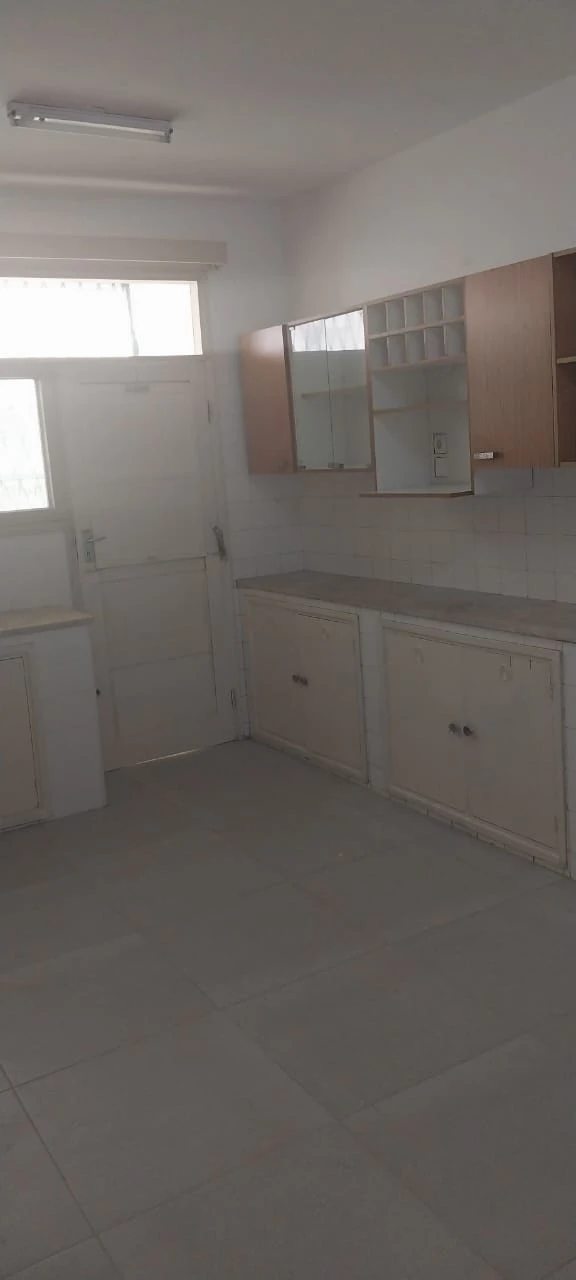 Arrenda-se apartamento T3 nas Torres Altas - Polana Cimento "A"