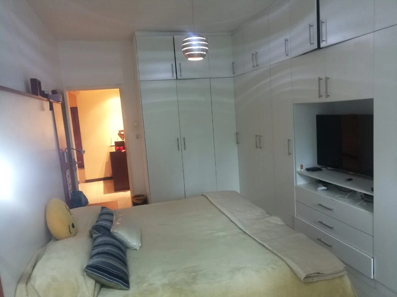 Vende se luxuoso apartamento T2 rés do chão na sommershield 1 