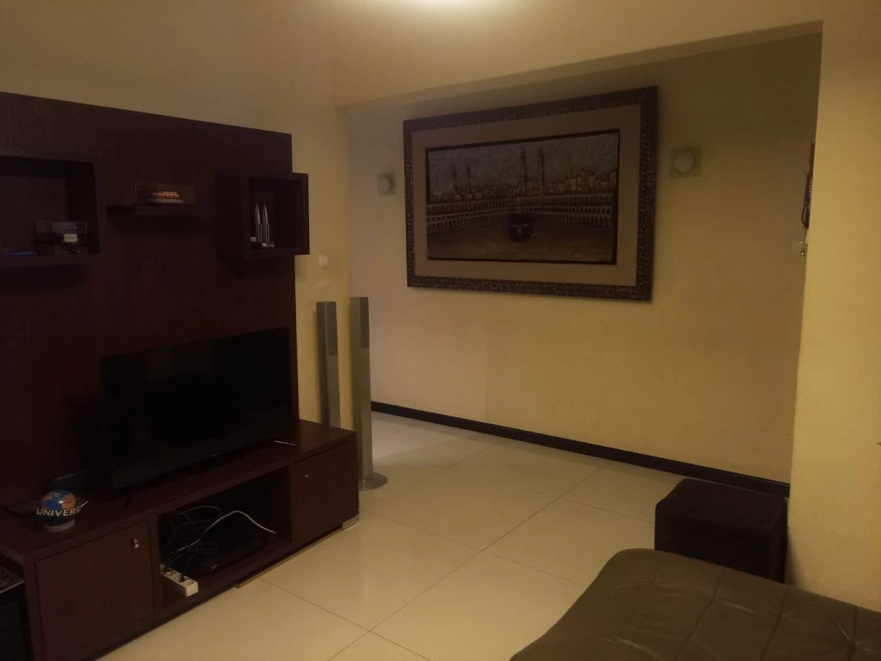 Vende se luxuoso apartamento T2 rés do chão na sommershield 1 