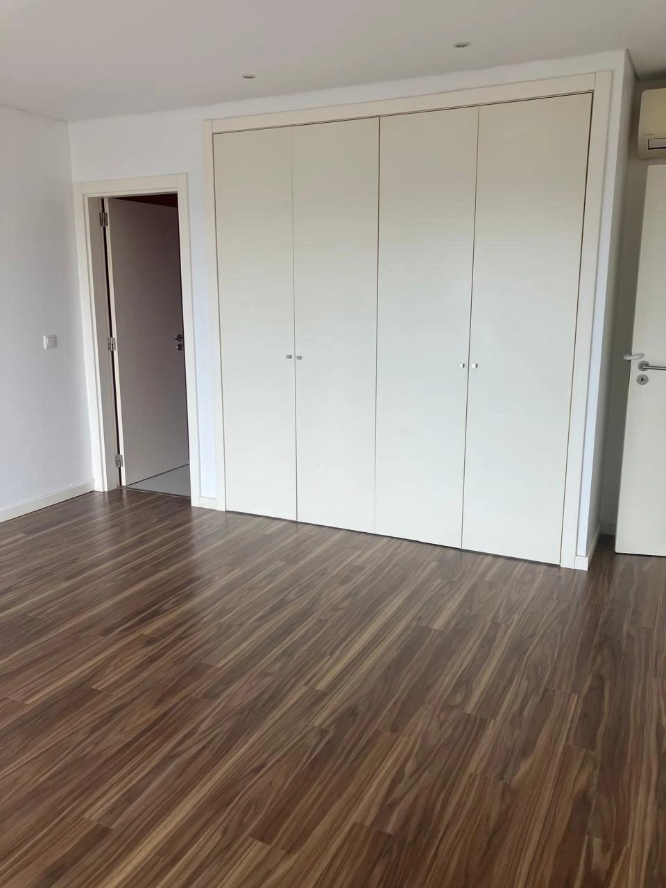 Vende-se apartamento T3 no SAPPHIRE RESIDENCE - POLANA CIMENTO 