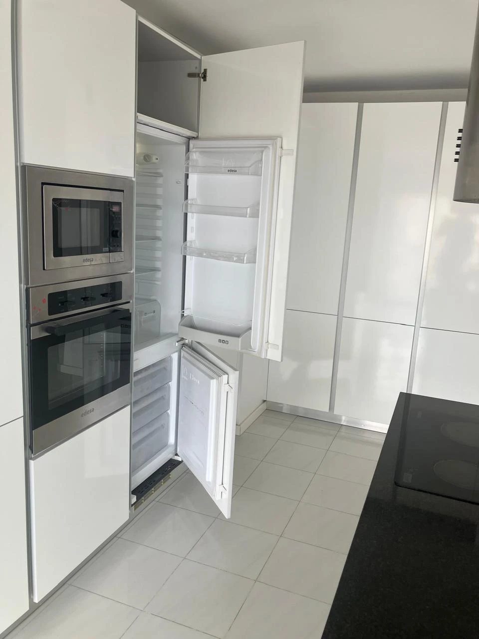 Vende-se apartamento T3 no SAPPHIRE RESIDENCE - POLANA CIMENTO 