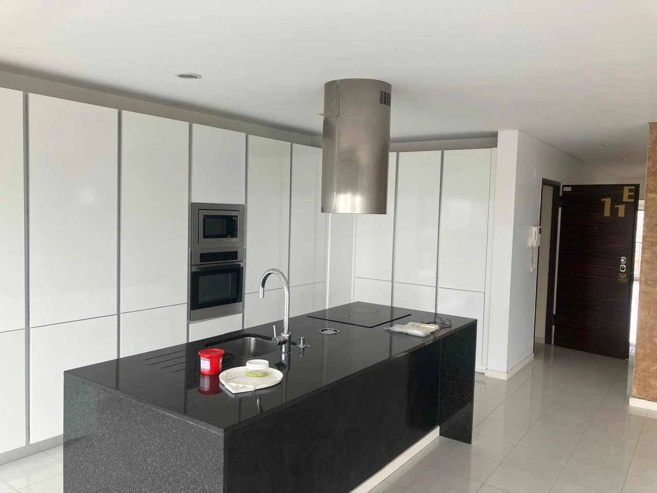 Vende-se apartamento T3 no SAPPHIRE RESIDENCE - POLANA CIMENTO 