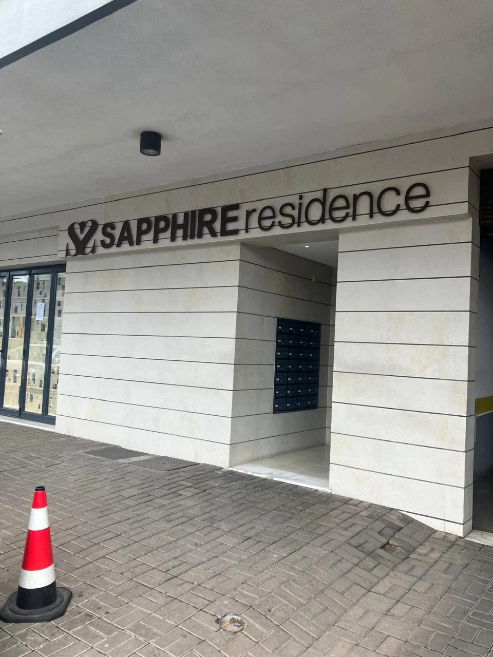 Vende-se apartamento T3 no SAPPHIRE RESIDENCE - POLANA CIMENTO