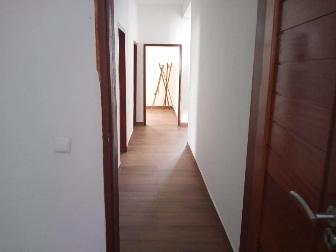 House for sale 1250 m², 2 floors. Costa do sol, Maputo. 