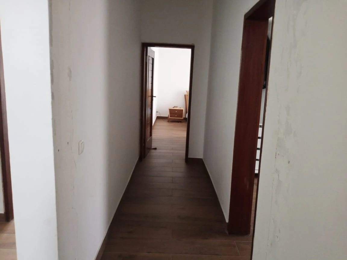 House for sale 1250 m², 2 floors. Costa do sol, Maputo. 