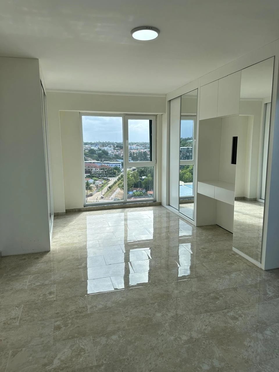 Vende-se apartamento novo no PARKMOZA - Sommerchield 1 