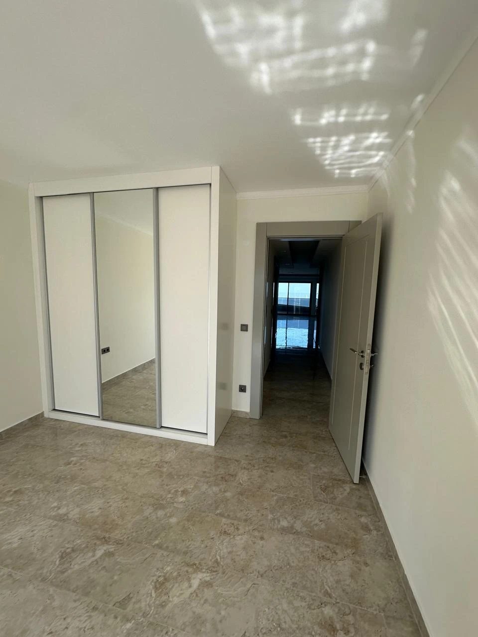 Vende-se apartamento novo no PARKMOZA - Sommerchield 1 