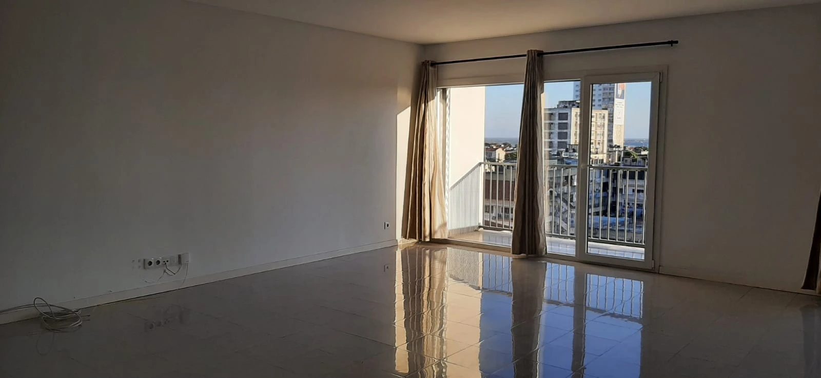 Arrenda-se belo apartamento no SAPPHIRE RESIDENCE | Polana Cimento B 