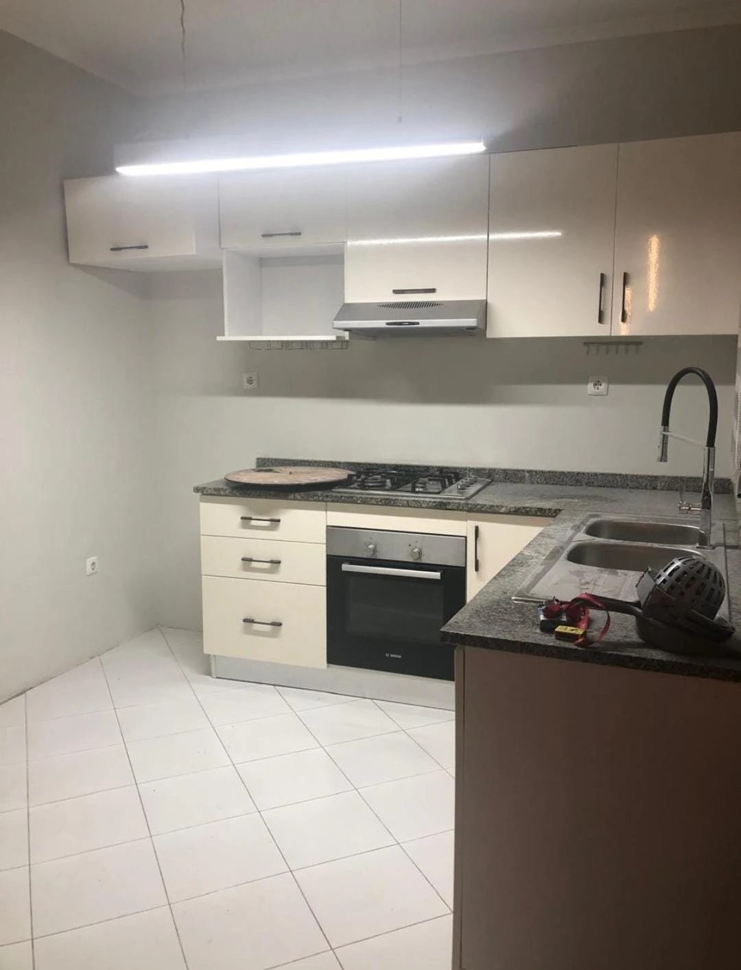 Arrenda-se moradia duplex T3 no Condomínio Casa Jovem(Costa do sol)