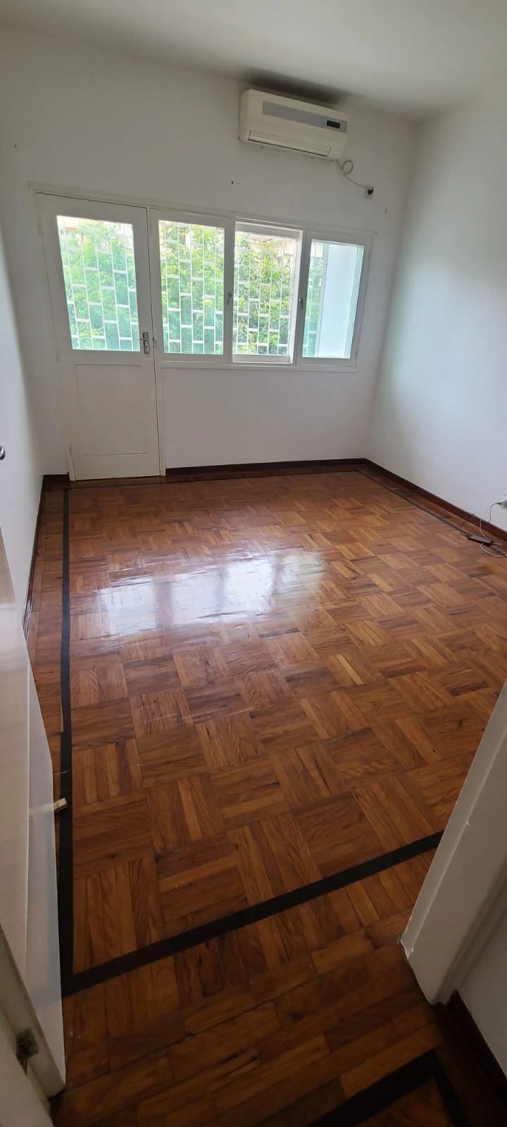 Arrenda-se apartamento T3 na Polana Cimento A