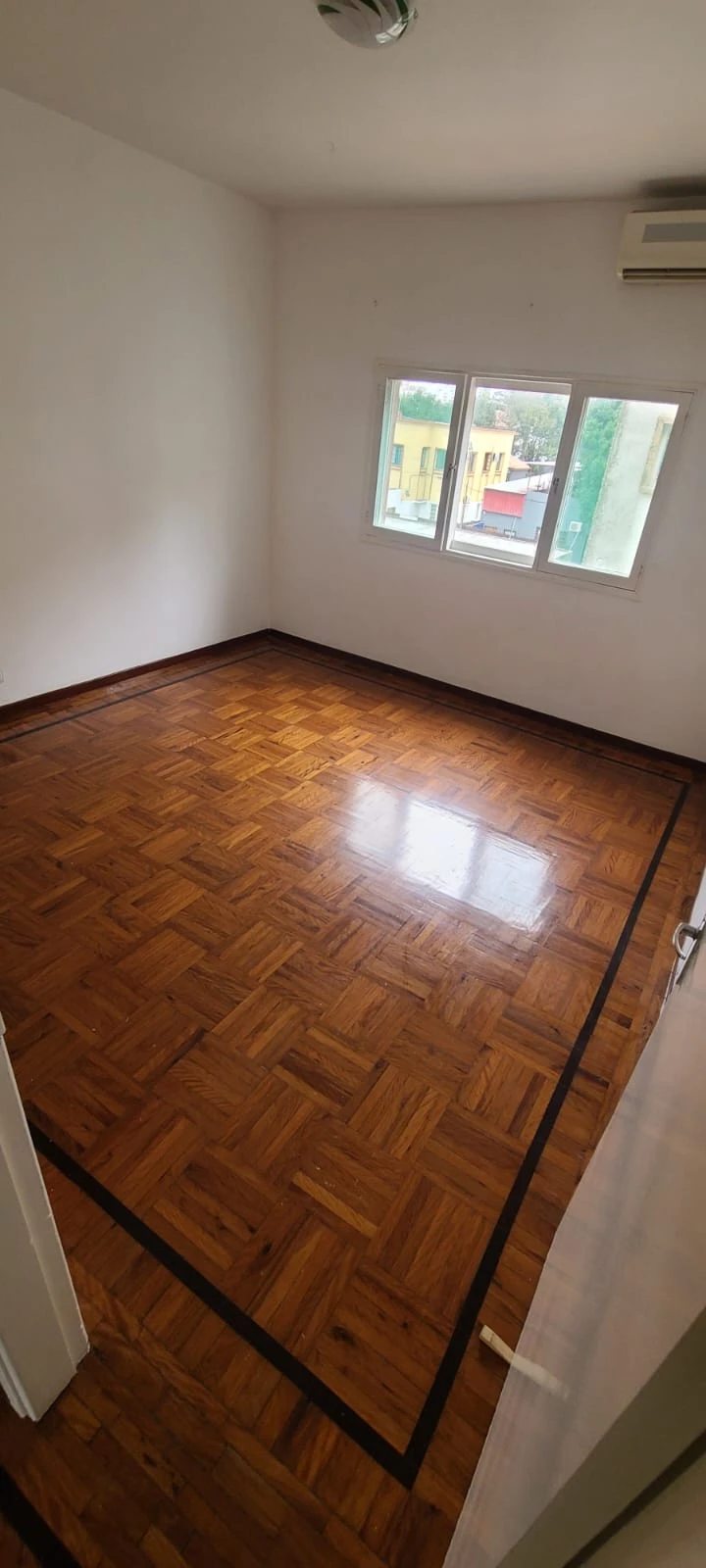 Arrenda-se apartamento T3 na Polana Cimento A