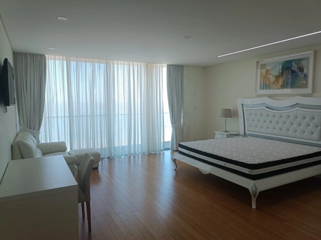 Arrenda-se magnífico apartamento T4 no ZEN RESIDENCE - SOMMERCHIELD 1