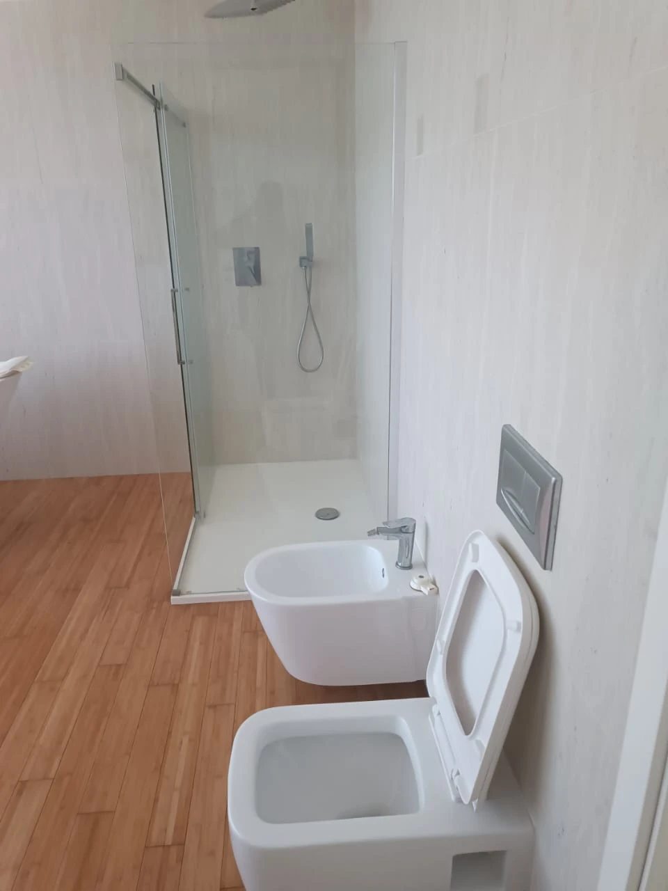 Arrenda-se magnífico apartamento T4 no ZEN RESIDENCE - SOMMERCHIELD 1