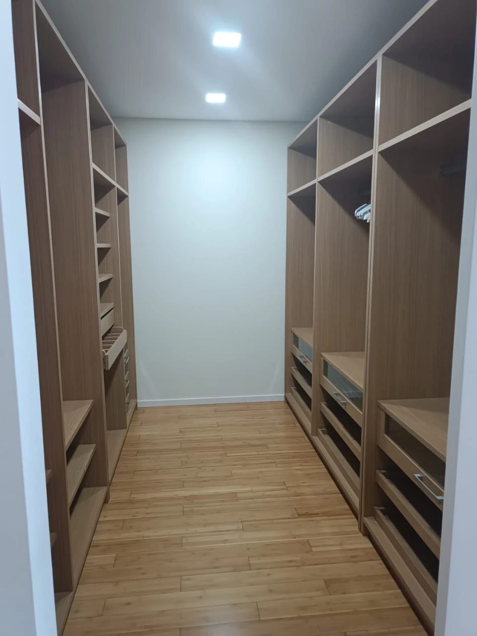 Arrenda-se magnífico apartamento T4 no ZEN RESIDENCE - SOMMERCHIELD 1