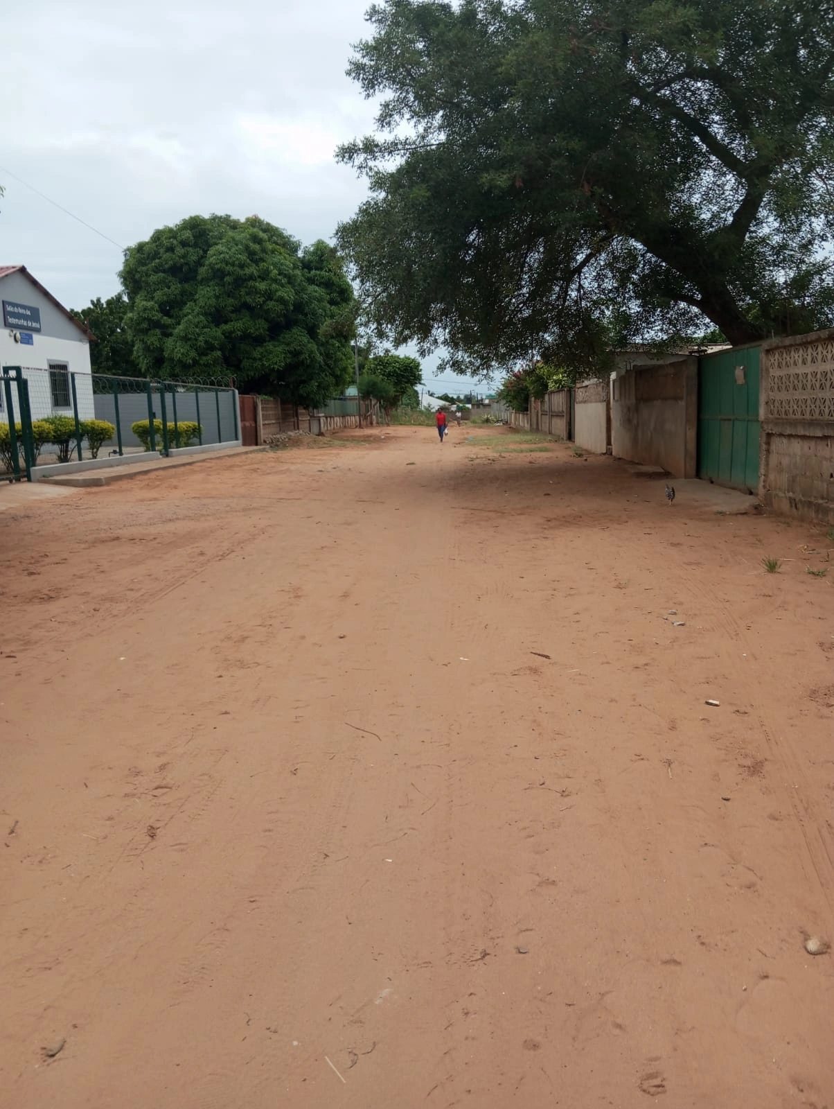 Land for sale for residential construction. Mamlhapsene , Matola. 
