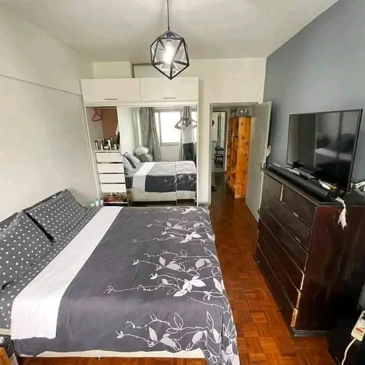 Vende-se Apartamento T2 no bairro central 