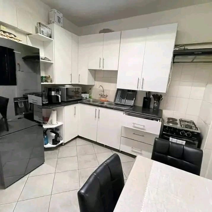 Vende-se Apartamento T2 no bairro central 